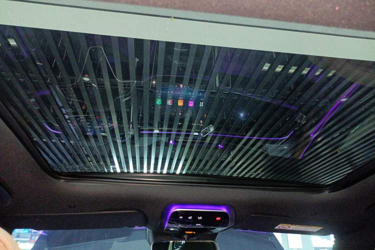 Used Mercedes-Benz E-Class 2025 Facelift E 300 L Luxury Edition
