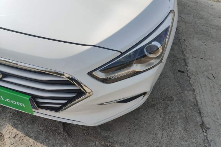 TDK.VehicleDetails.img