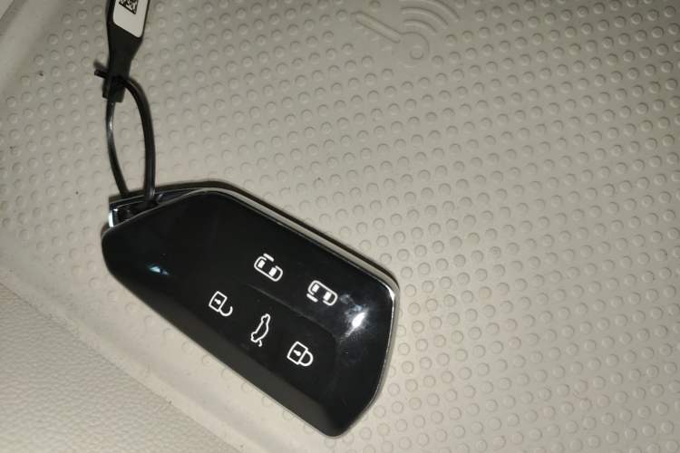 Used Volkswagen Viloran 2022 380TSI Prestige Edition