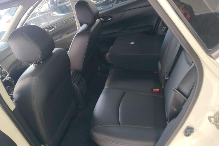 Used Nissan Tiida 2021 1.6L CVT Smart Drive Edition
