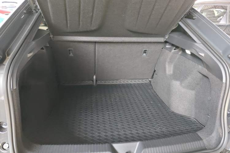 Used Volkswagen ID.UNYX 2024 Pro Long-Range Version
