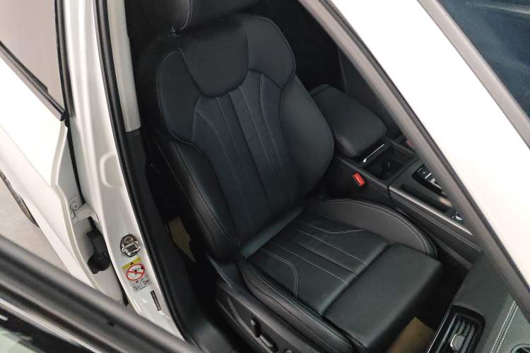 Used Audi Q5L 2022 Updated 45T Luxury Dynamic Version