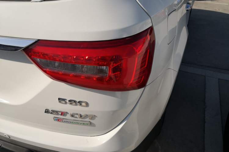 Used Dongfeng Fengon 580 2017 1.5T CVT Luxury Model
