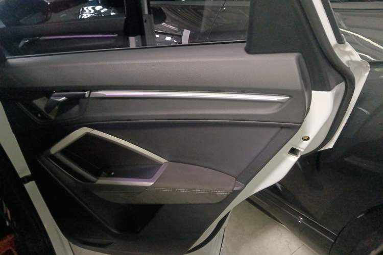 Used Audi Q3 2022 40 TFSI Fashion Dynamic Model
