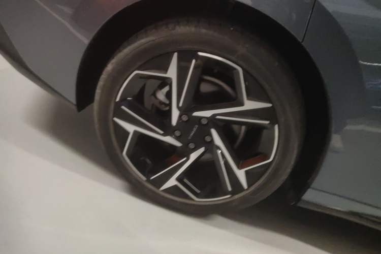 Used Lynk & Co 07 2024 EM-P 126 Long-Range Ultra