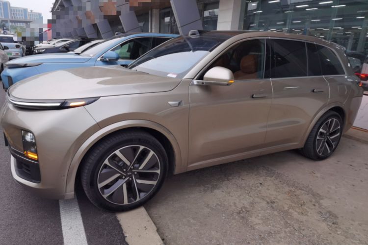 Used Li Auto L8 2024 Ultra Model
