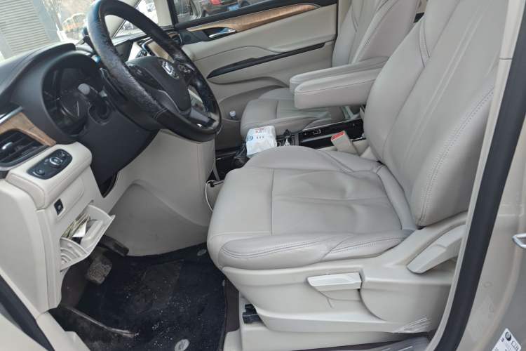 Used Buick GL8 2017 ES 28T Comfort Model China V Standard