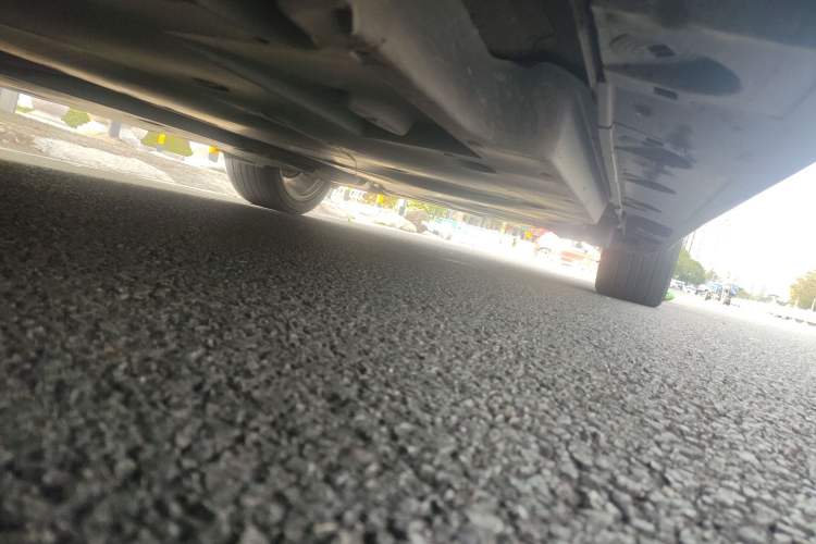 Used Toyota Avalon 2019 Dual-Engine 2.5L XLE Prestige Version China VI Standard
