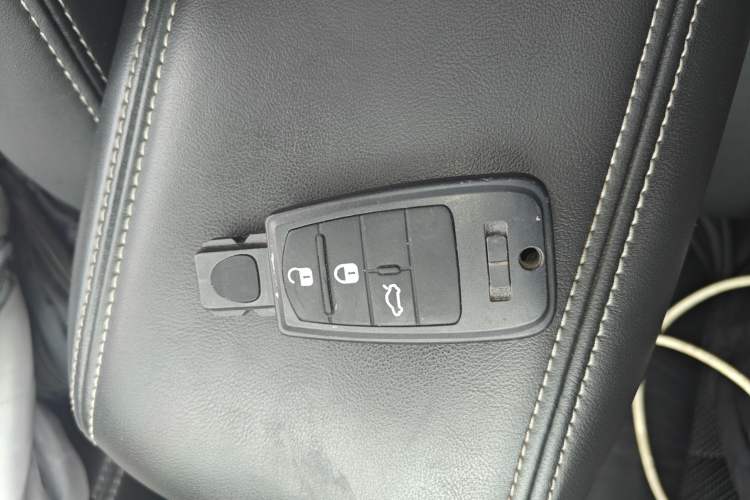 Used Fiat Viaggio 2012 1.4T Automatic Luxury Edition
