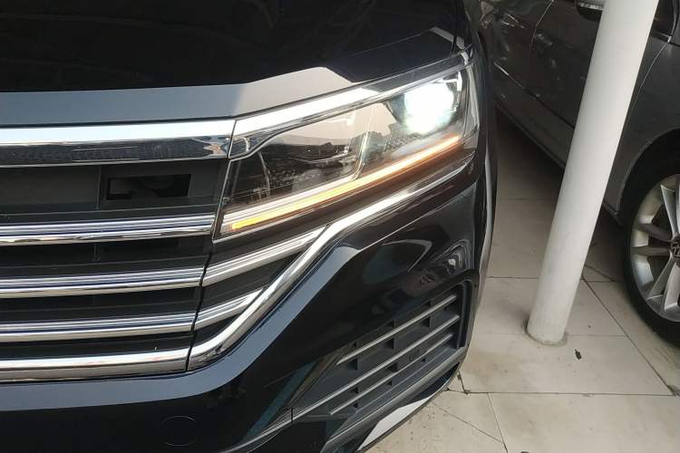 Used Volkswagen Touareg 2019 2.0 TSI Flagship Edition China VI
