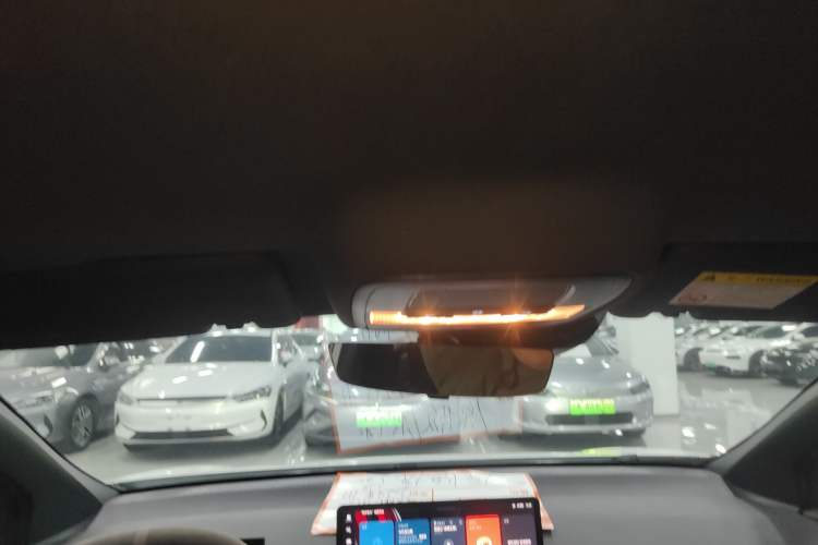 Used MG 4 EV 2023 415 km Range Sea-Faring Champion Edition
