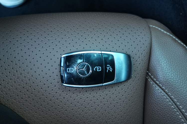 Used Mercedes-Benz E-Class 2020 E 300 L Sporty and Stylish Model
