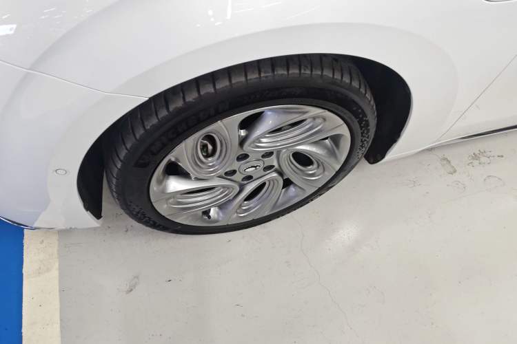 Used ORA Lightning Cat 2022 555 km Luxury Edition