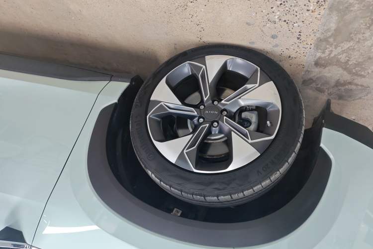 Used AION V 2022 Plus 80 Leader Edition Ternary Lithium
