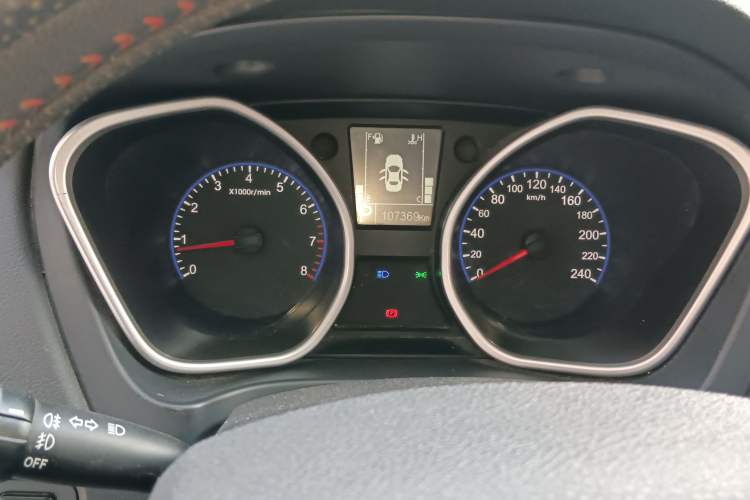 Used Geely Auto GX7 2015 Sport Edition 2.0L Automatic Luxury Model
