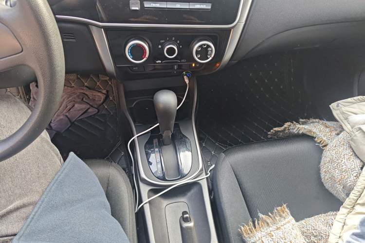 Used Honda City 2015 1.5L CVT Luxury Edition