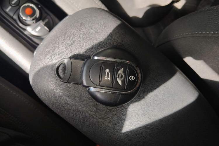 Used  MINI 2016 1.5T COOPER Five-Door Edition
