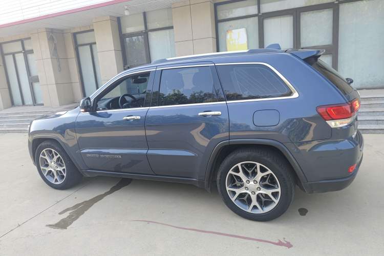 Used  Grand Cherokee 2020 3.0L Elite Navigation Edition