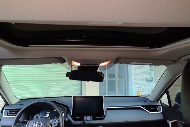 Used Toyota RAV4 2022 2.0L CVT Two-Wheel Drive Fashion Edition
