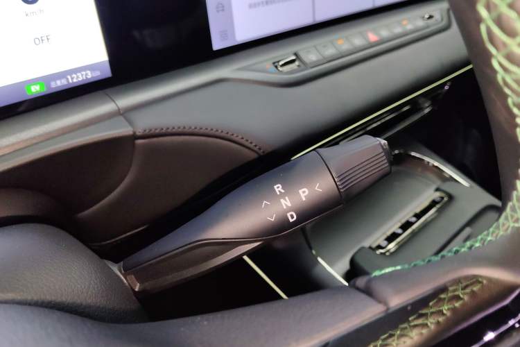 Used VOYAH FREE 2025 318 318 km Rear-Drive Touring Edition
