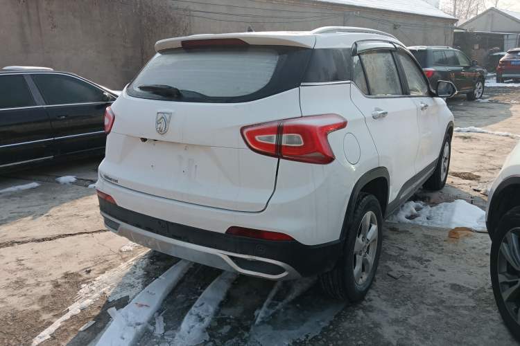 Used Baojun 510 2017 1.5L Automatic Fashion Model