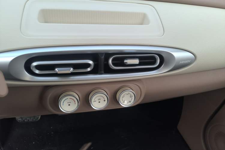 Used Wuling Hongguang MINIEV 2025 Four-Door Version Advanced Edition