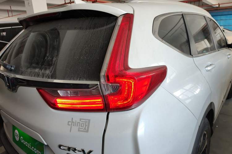 Used Honda CR-V 2017 240TURBO CVT Front-Wheel Drive Fashion Edition