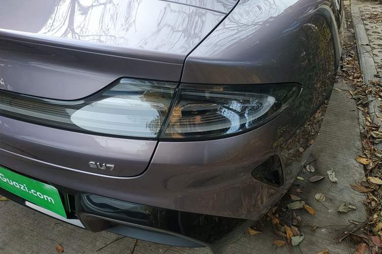 Used  SU7 2024 Rear-Drive Long-Range Intelligent Driving Version
