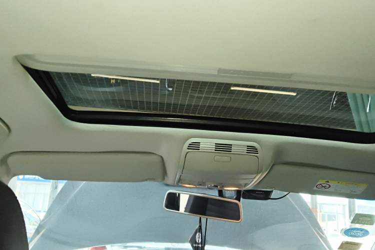 Used Volkswagen Magotan 2015 Facelift 1.8TSI Luxury Model