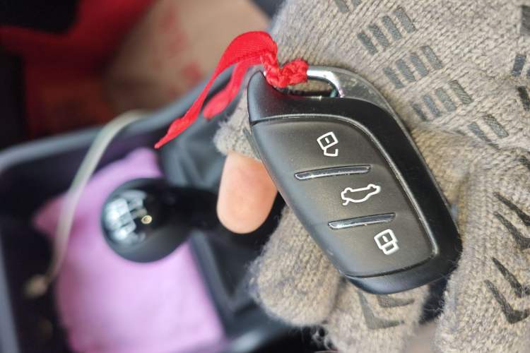 Used Roewe i5 2023 1.5L Manual Comfort Edition