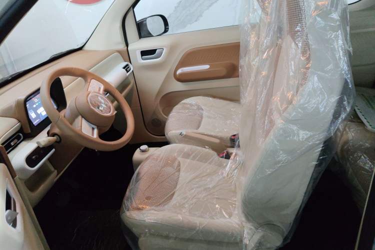 Used Wuling Hongguang MINIEV 2024 3rd Generation 215km Youth Edition
