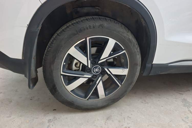 Used BYD Song Pro New Energy 2024 HONOR Edition DM-i 71KM Navigation Model
