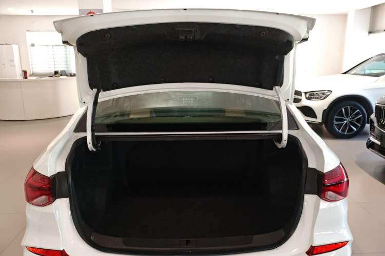 Used Chevrolet Monza 2021 320 Automatic Enjoyment Sunroof Edition