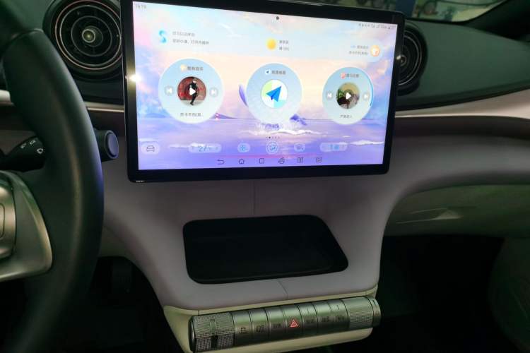 Used BYD Dolphin 2021 405 km Free Version
