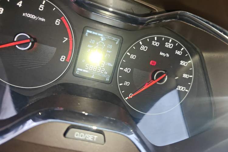 Used Baojun 310W 2017 1.5L Manual Fashion Model China V