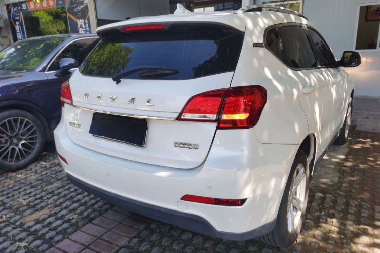 Used Haval H2 2018 1.5T Dual-Clutch Two-Wheel Drive Fashion Model China VI Standard
