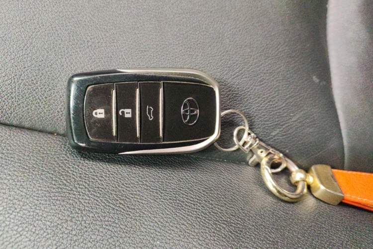 Used Toyota Prado 2016 2.7L Automatic Standard Edition
