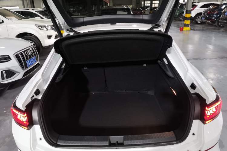 Used Volkswagen Lamando 2024 Lavida L 280TSI DSG Cool & Spicy Edition
