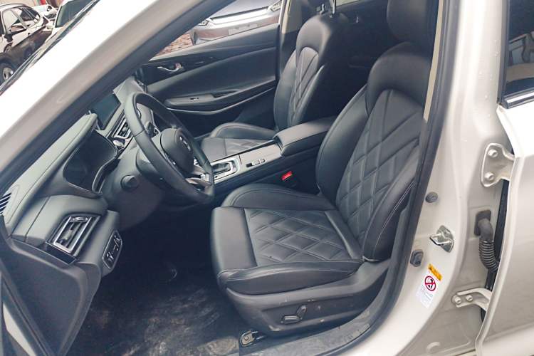 Used Changan Ruicheng CC 2022 Blue Whale Edition 1.5T DCT Luxury Model