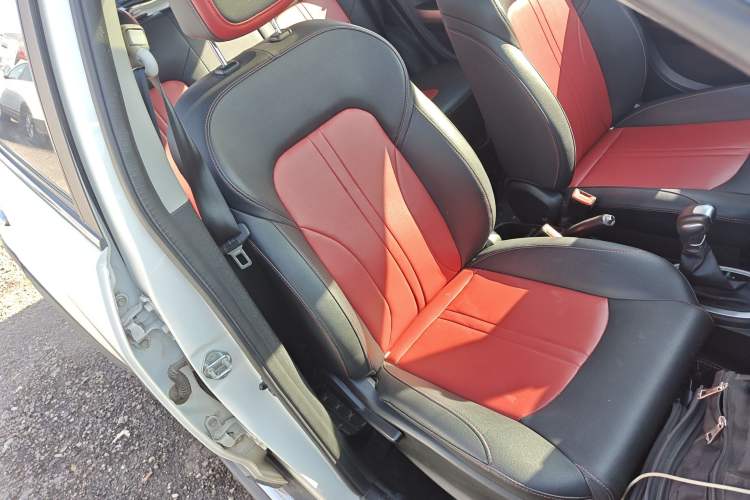 Used Haval H1 2017 Red-Label 1.5L AMT Luxury Model