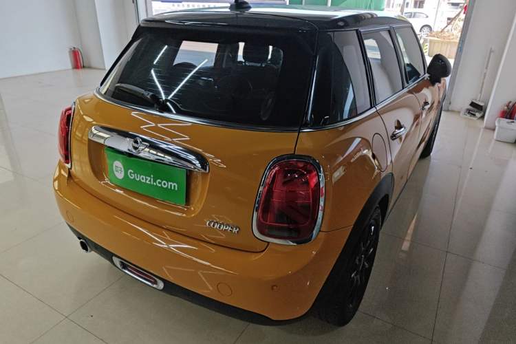 Used  MINI 2016 1.5T COOPER Five-Door Edition
