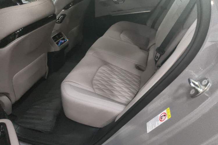 Used BYD Han 2025 DM-i Intelligent Driving Edition 125KM LiDAR Flagship Model