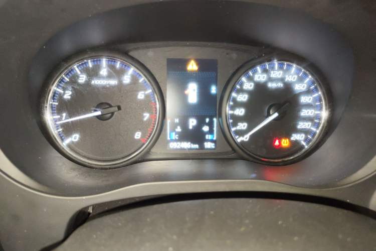 Used Mitsubishi Outlander 2019 2.0L Two-Wheel Drive Comfort Edition 5 Seats China VI Standard
