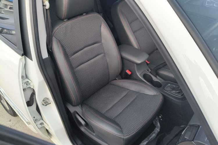 Used Chery Tiggo 3 2016 1.6L CVT ZhiShang Edition
