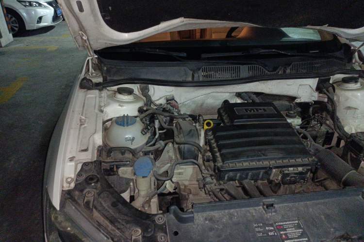 Used Volkswagen Gran Lavida 2013 1.6L Automatic Luxury Model
