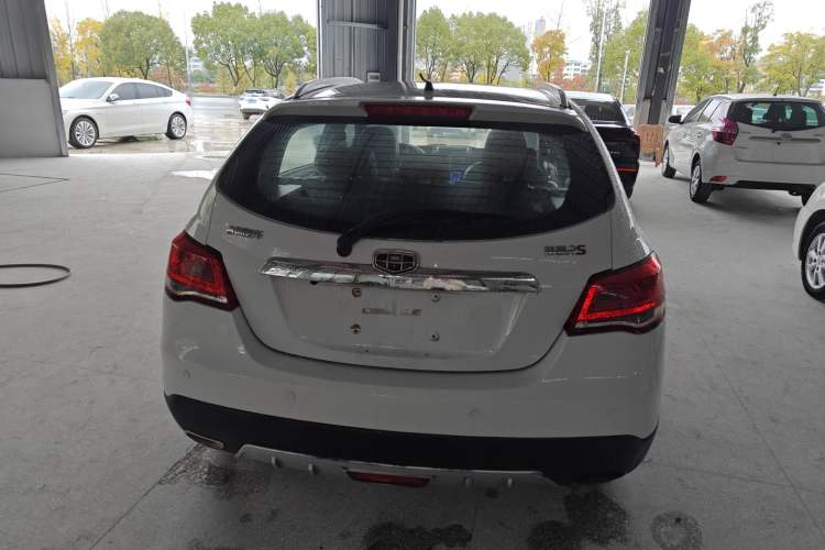 Used Geely Auto Emgrand 2016 Hatchback RS 1.5L CVT Upward Edition