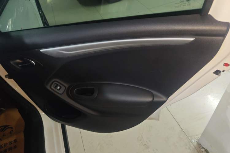 Used Citroen C3-XR 2015 1.6L Automatic Pioneer Model
