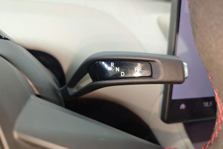 Used  YU7 2025 Ultra-Long Range High-Performance All-Wheel-Drive Max Edition