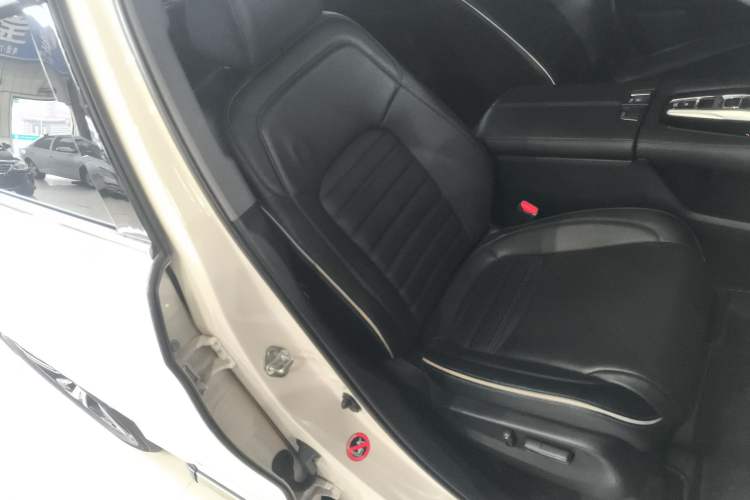 Used Honda UR-V 2017 370TURBO 2WD Prestige Edition China V
