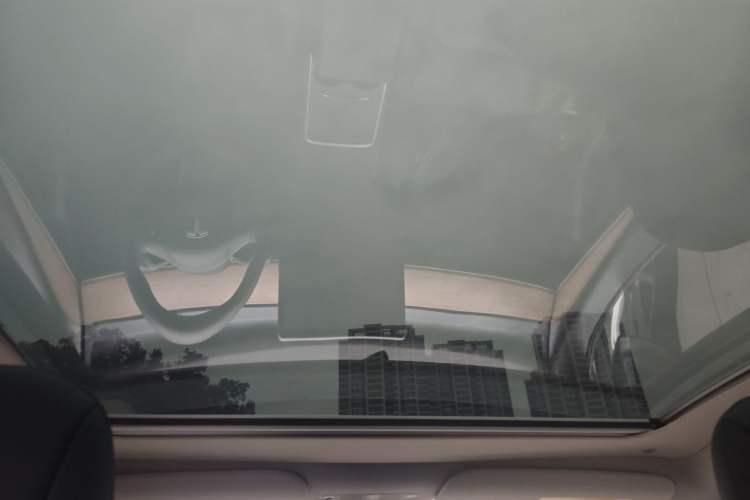 Used Tesla Model Y 2021 Long-Range All-Wheel-Drive Version
